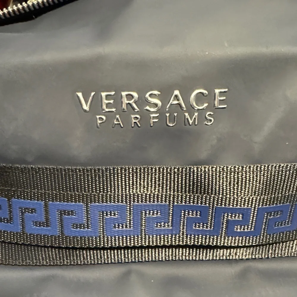 NWT Versace Parfums Men’s Navy/Black Duffel Bag Convertible Backpack GREAT GIFT!